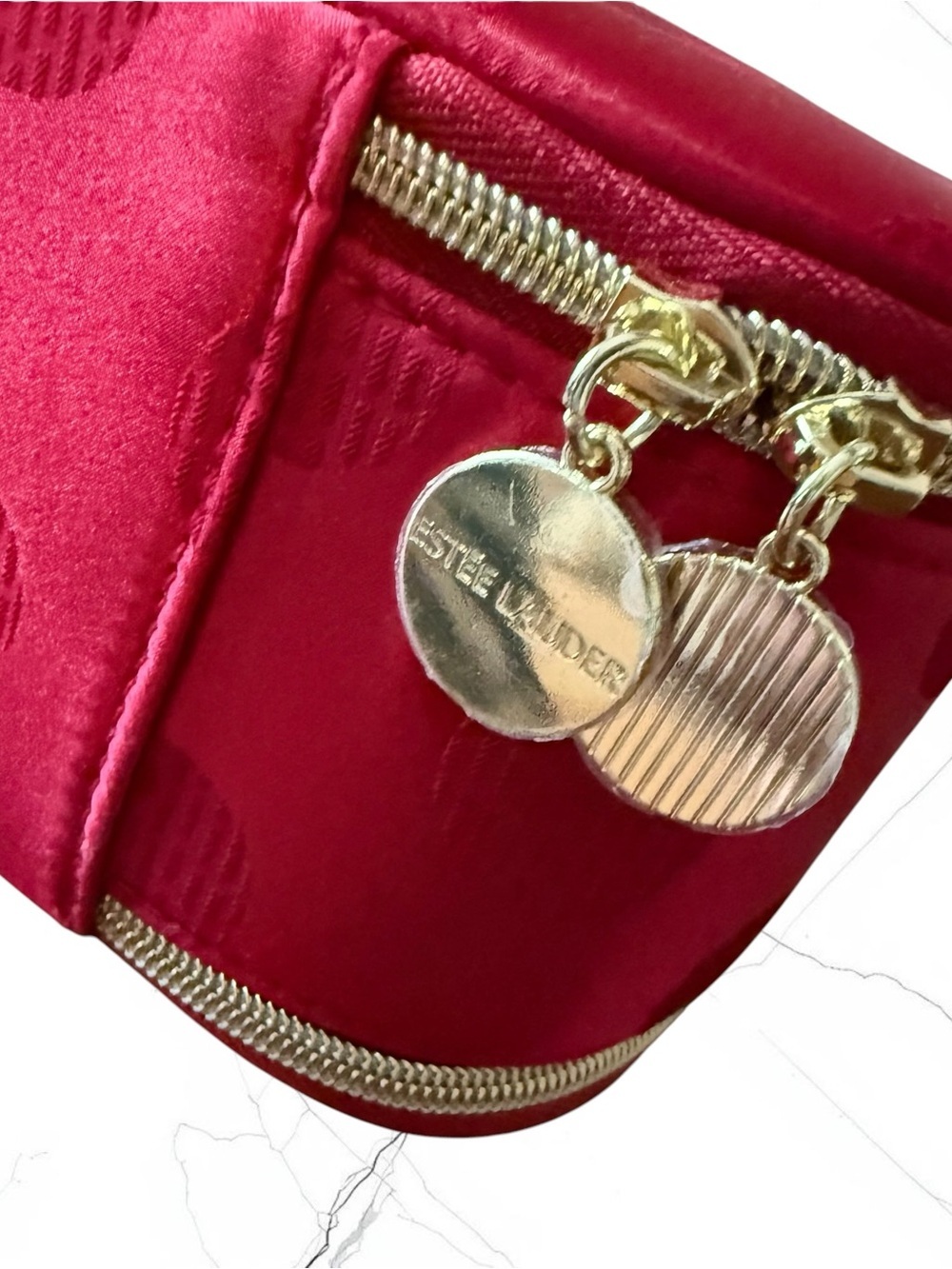 2025 Estée Lauder Holiday Red Polka Dot Bag - Picture 3 of 4